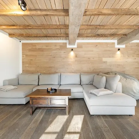 בית נופש Mansion In With Sauna